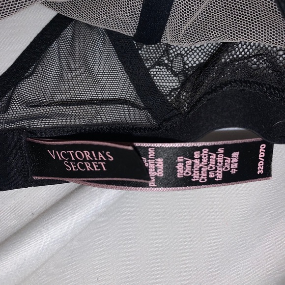 2 for $40🩷 Victoria Secret Bralette - Picture 2 of 3